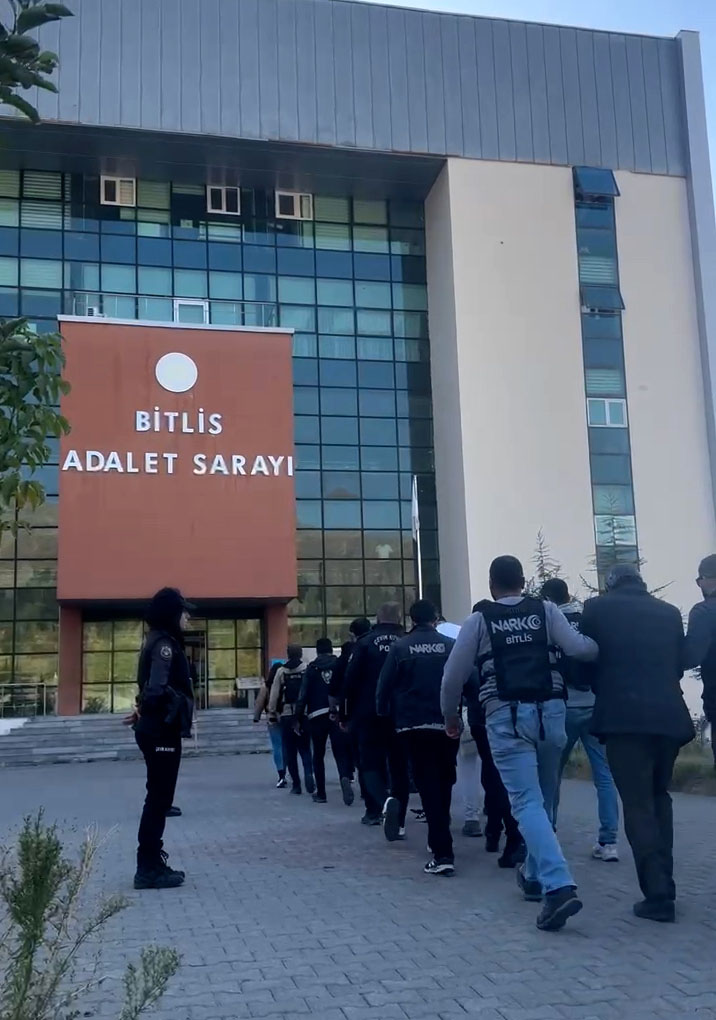 Bitlis ve Burdur'da  uyuşturucu operasyonları: Tutuklamalar var