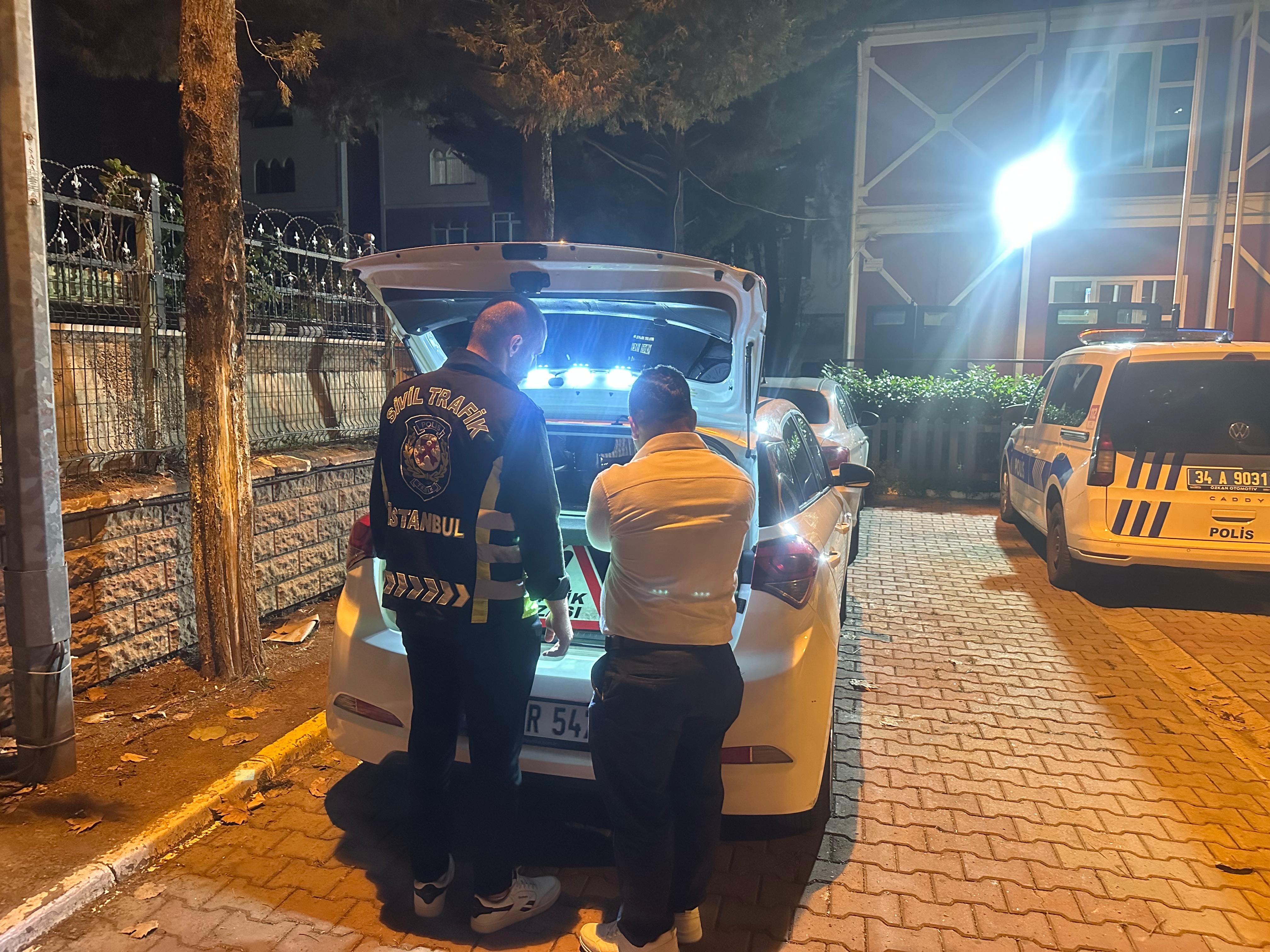 Yolu kapatan düğün konvoyundaki sürücülere ceza yağdı