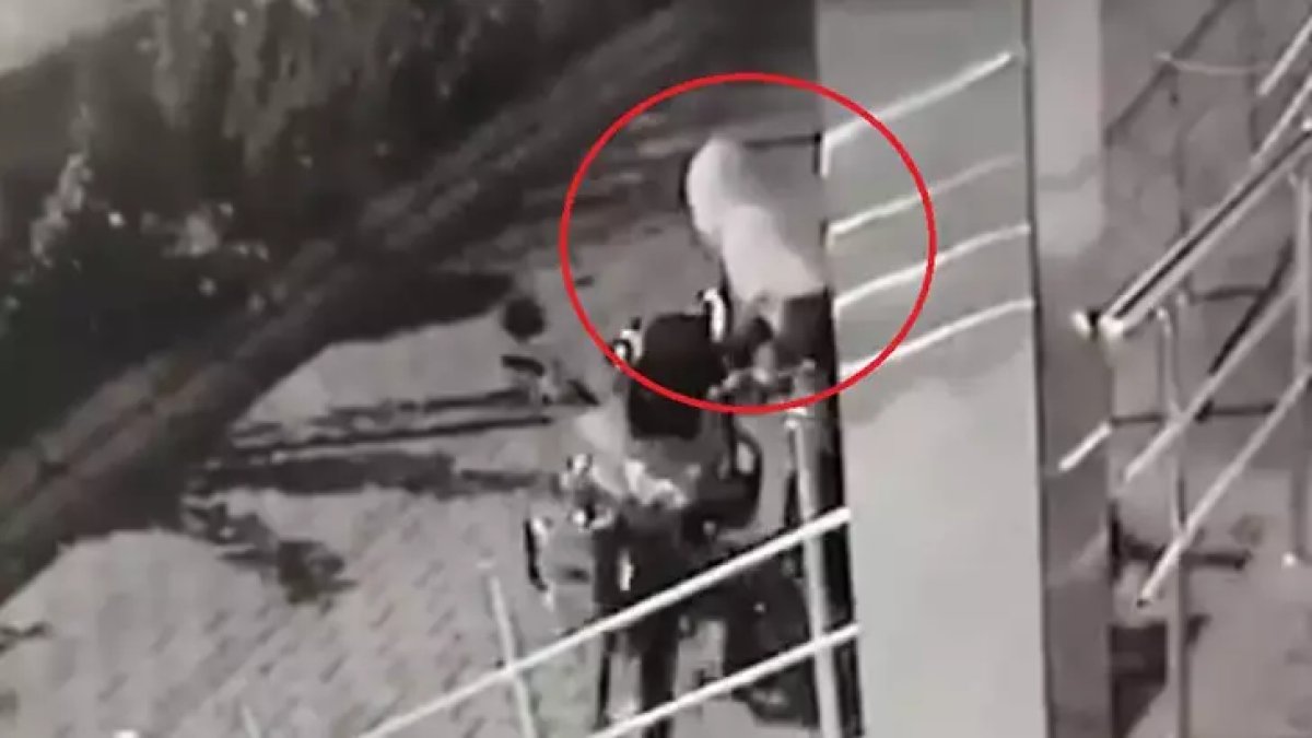 Kayseri’de motosiklet hırsızlığı, o anlar kamerada