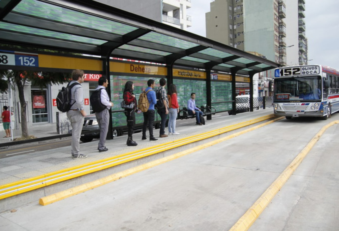 Eyüpsultan'da akılalmaz olay: Durakta bekleyen kadını taciz etti