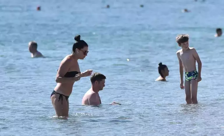 Ekim ayında güneşin ve denizin tadını çıkardılar