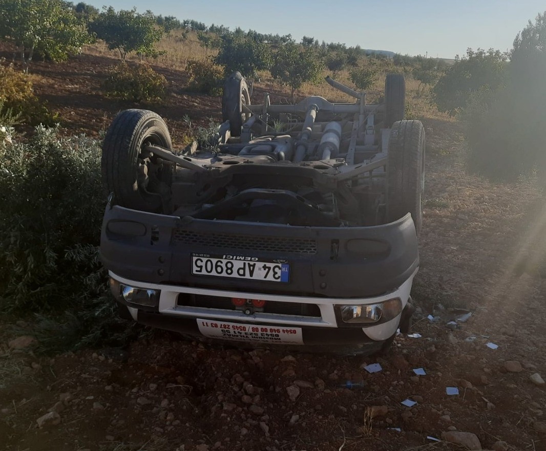 Şanlıurfa'da otomobil devrildi: 5 yaralı