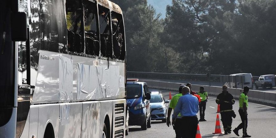 Muğla'da yolcu otobüsü yandı