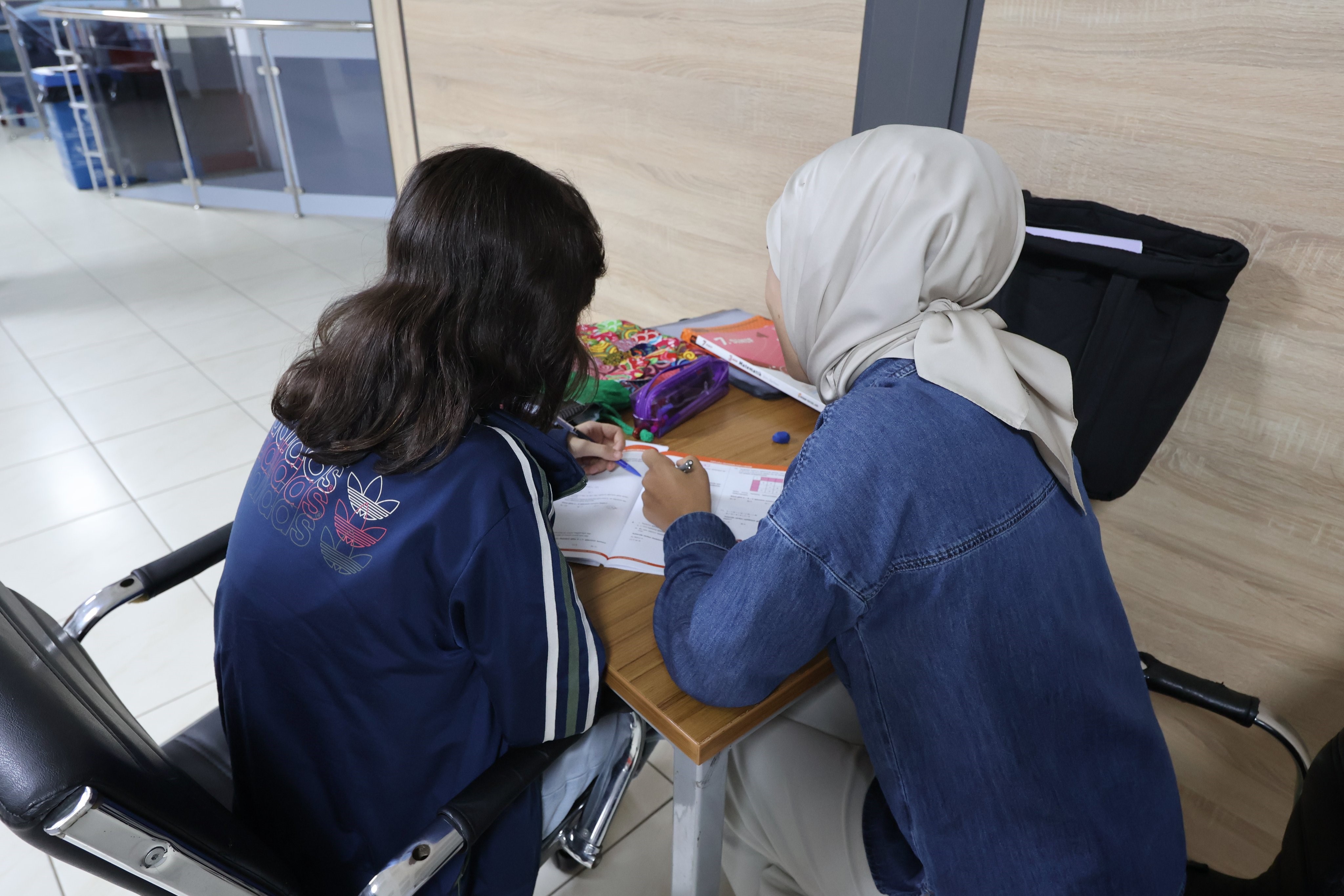 Düzce'de öğrencilerden örnek hareket