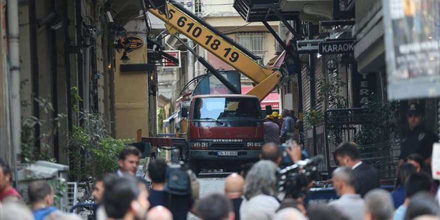 Çökme tehlikesi olan bina için yıkım kararı