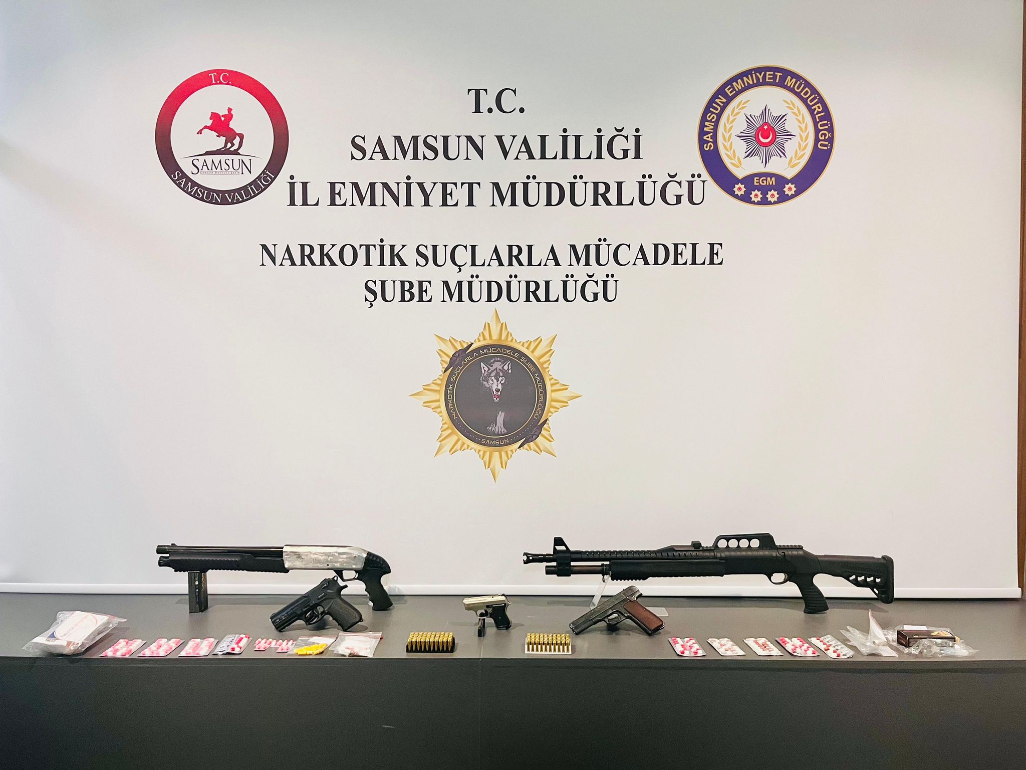 Samsun'da 24 adrese baskın: 17 gözaltı