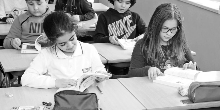 Okullarda çevre ajandası dağıtıldı