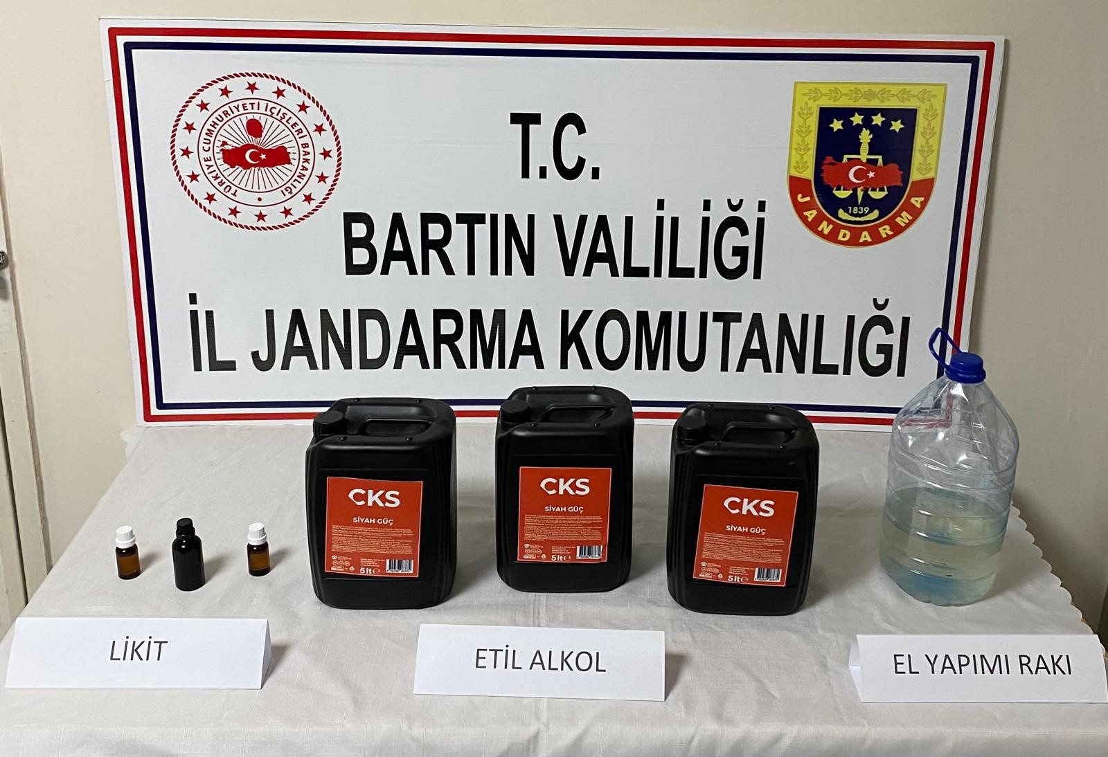 Bartın'da operasyon: 15 litre etil alkol ele geçirildi