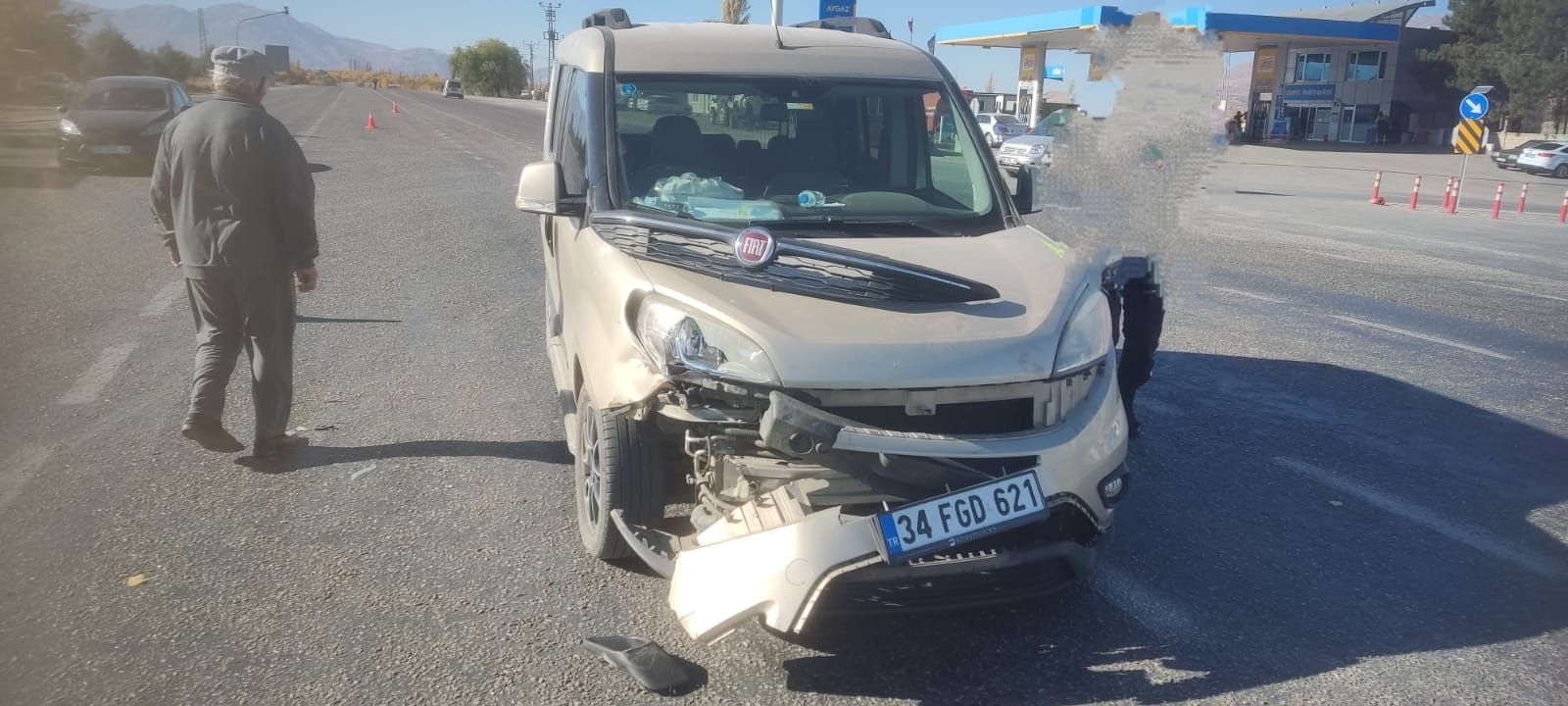 Malatya'da tır ile hafif ticari araç çarpıştı: 1 yaralı