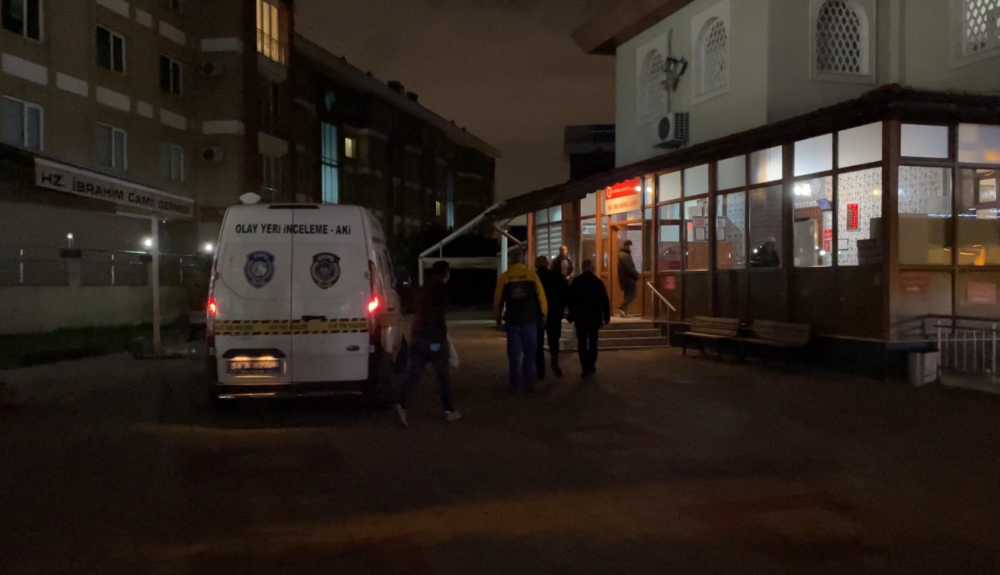 Güngören'deki camide ölü bulundu