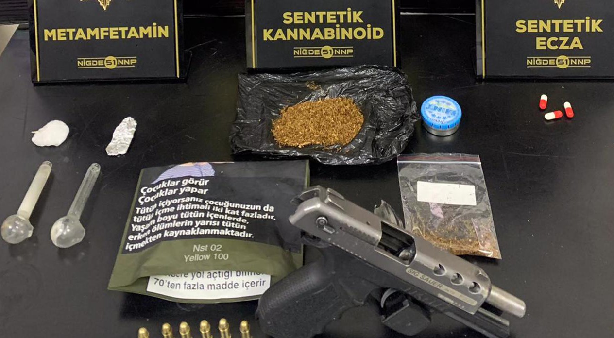 Uyuşturucu operasyonunda 5 şahıs tutuklandı