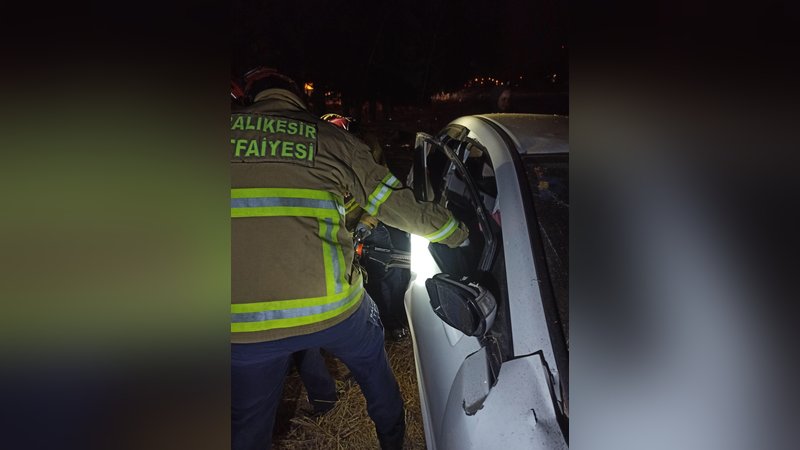 Balıkesir'de trafik kazası: 6 yaralı