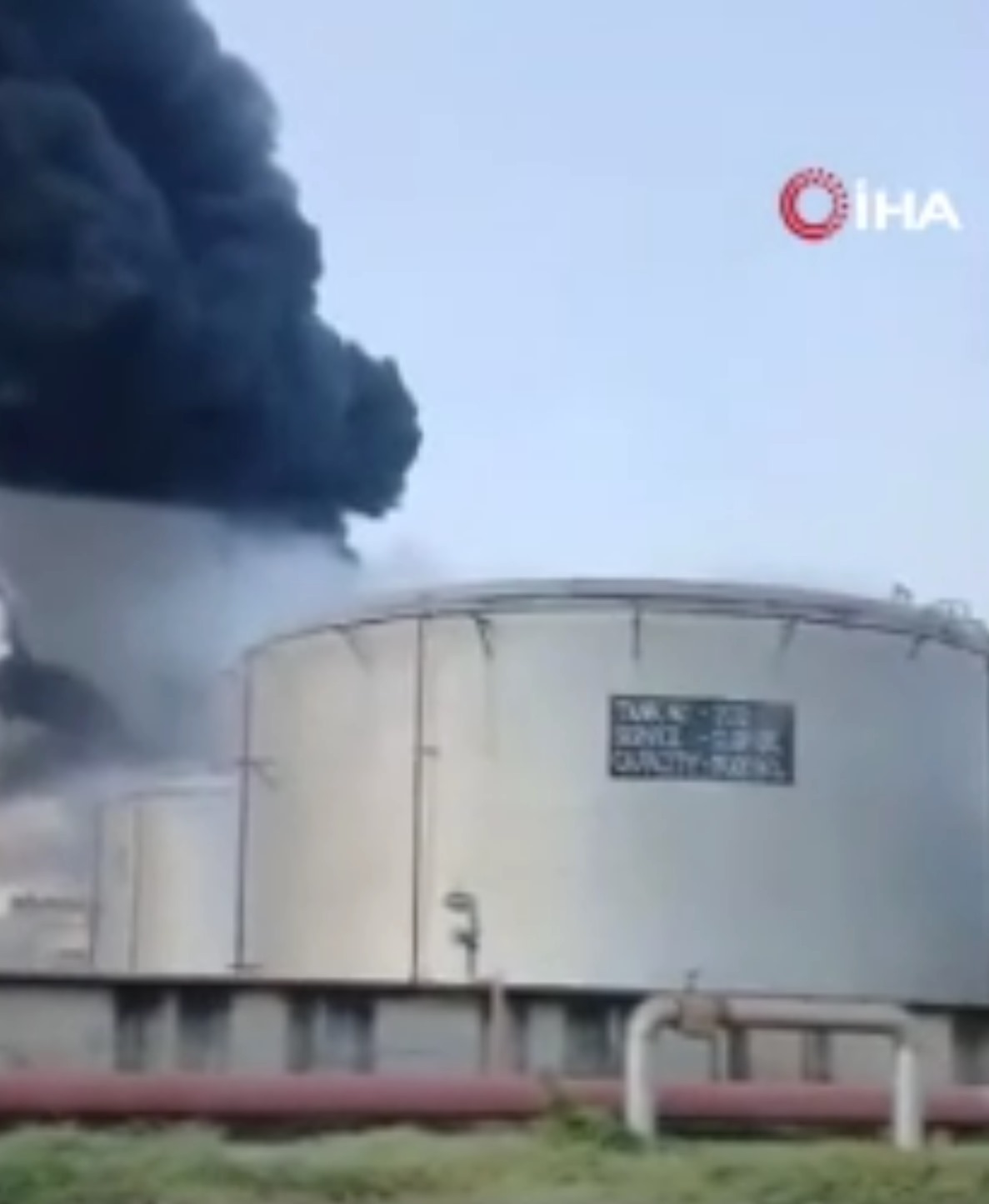 Hindistan’da korkunç olay:petrol rafinerisinde yangın çıktı 1 kişi yaşamını yitirdi 2 kişi yaralandı