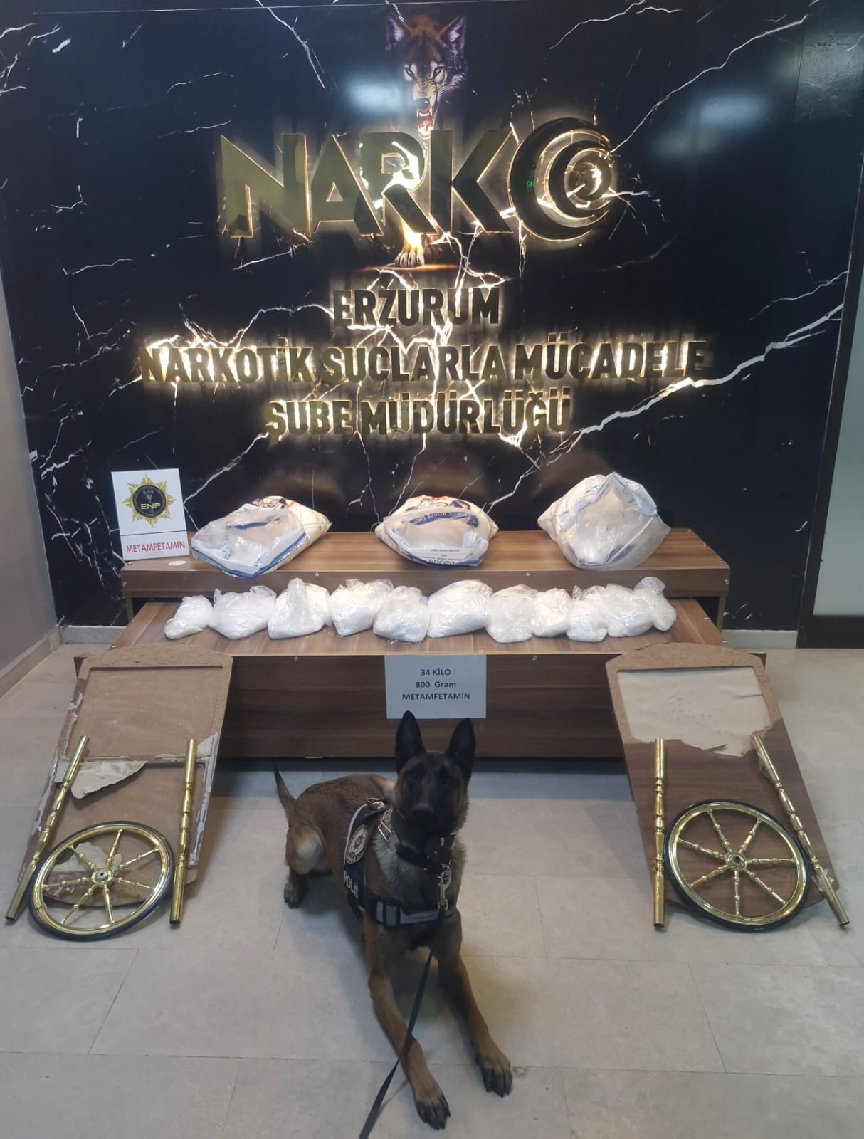 Erzurum’da uyuşturucu ticareti yapıldığı belirlenen adrese operasyon