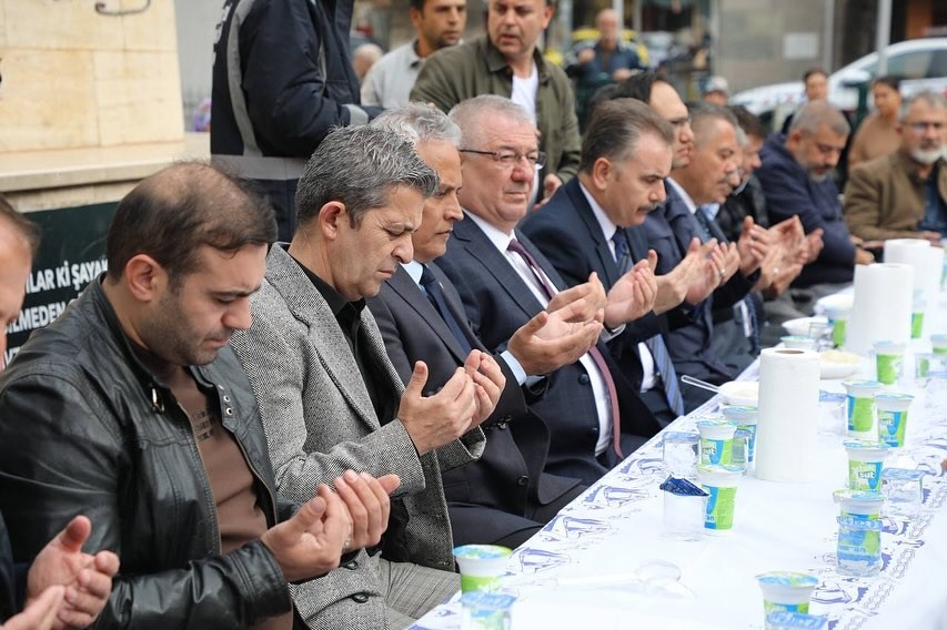 Zeytinciler yağmur duası ve hayrı için bir araya geldi