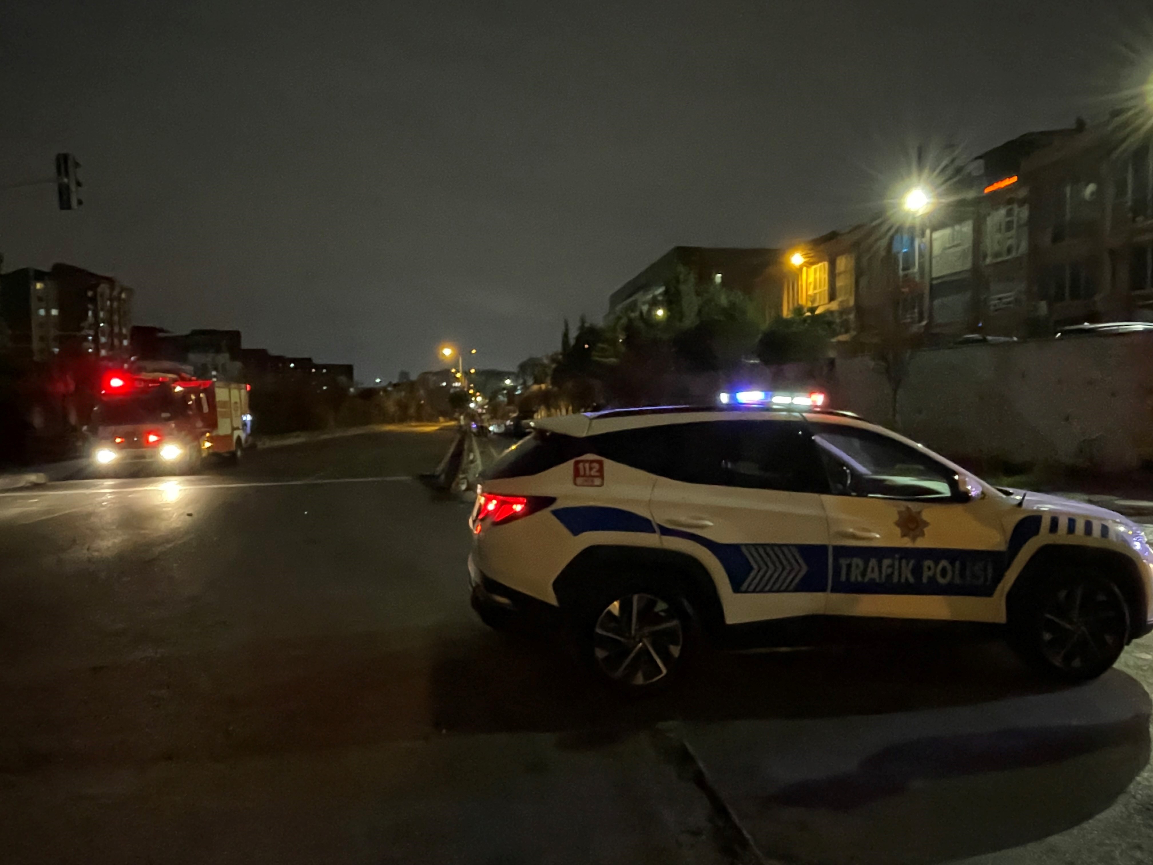 Elektrik otomobil ve scooterın karıştığı kazada 1 kişi yaralandı