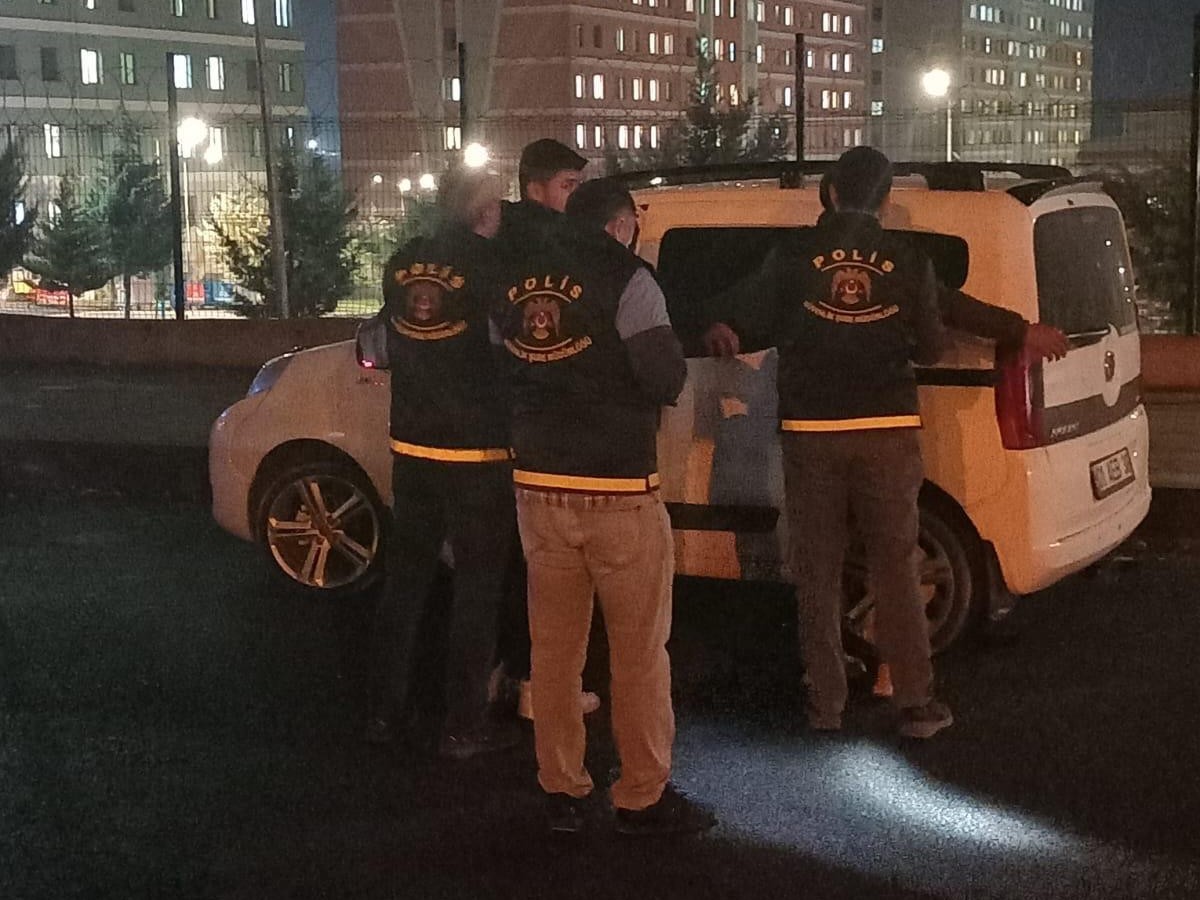 Malatya'da geniş çaplı asayiş uygulaması yapıldı