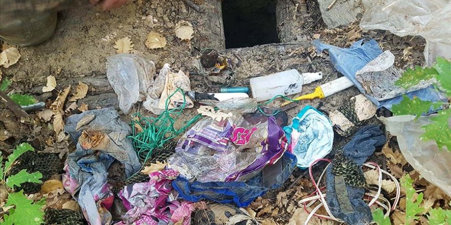 Bitlis'te PKK'lı teröristlerin sığınak ve depolar imha edildi
