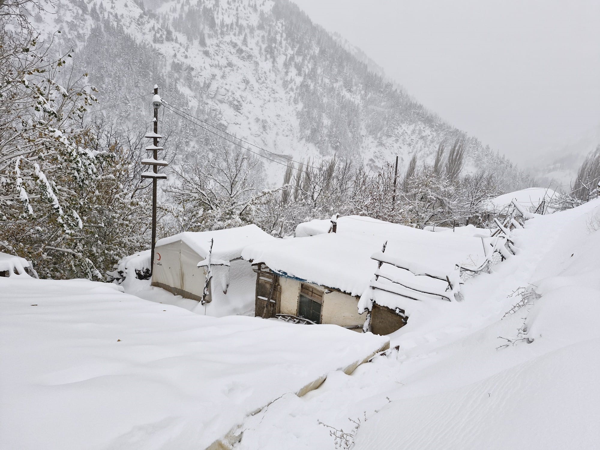 Kahramanmaraş Göksun'da kar etkili oldu