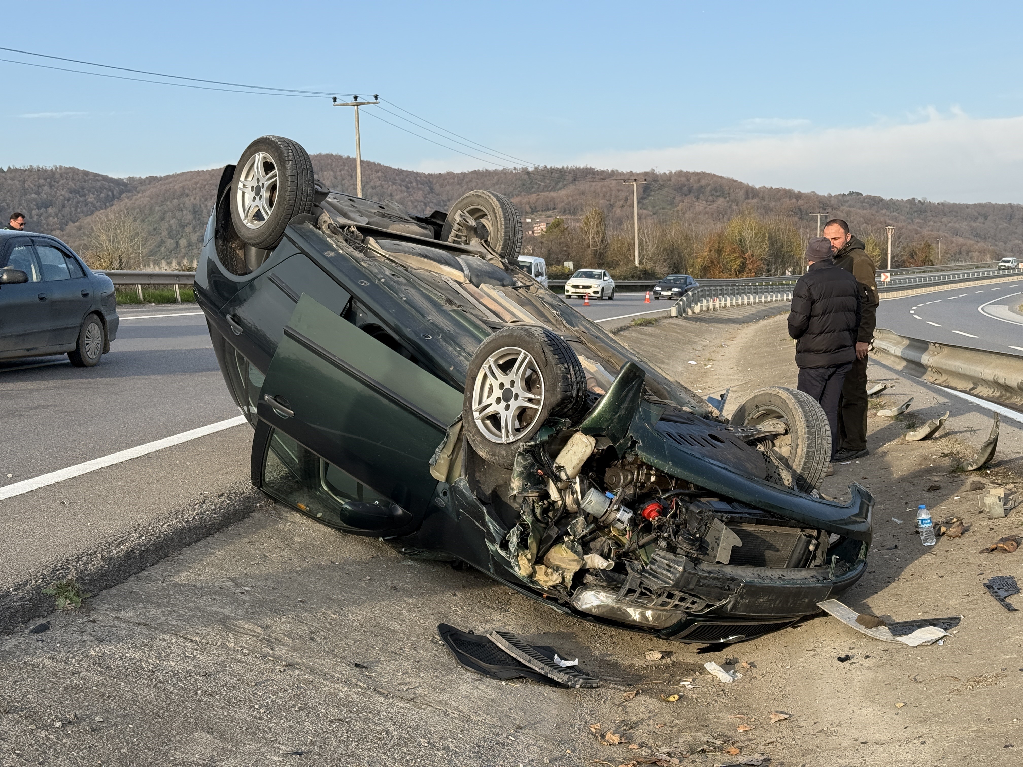 Kontrolden çıkan otomobil takla attı: 1 yaralı (01.12.2024)