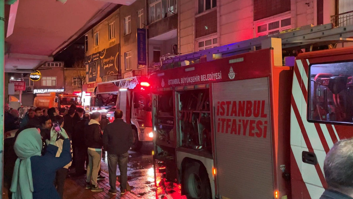Bağcılar’da çatı katında mutfak tüpü patladı