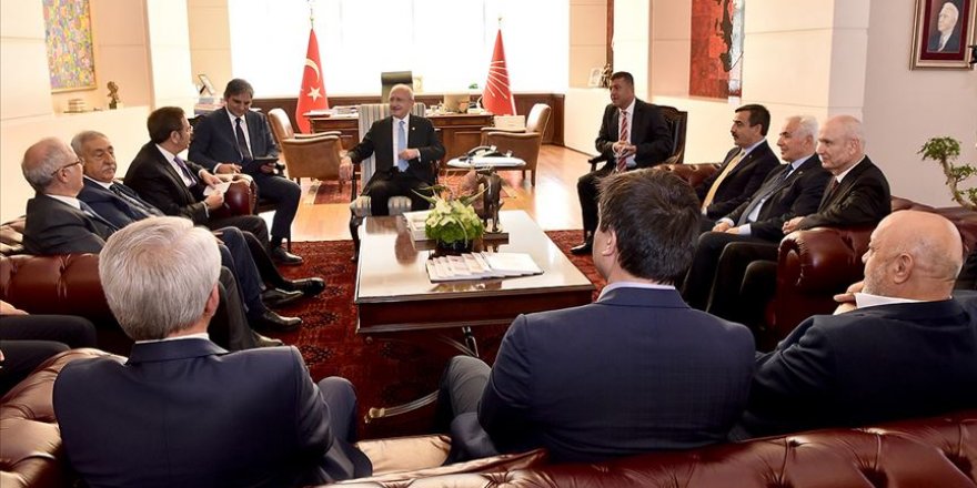 Kılıçdaroğlu sendika temsilcilerini kabul etti