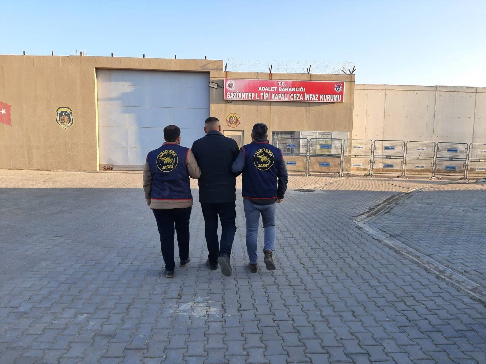 Gaziantep'te kesinleşmiş 11 yıl cezası bulunan şahıs yakalandı