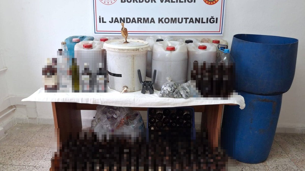 Burdur'da kaçak içki operasyonu