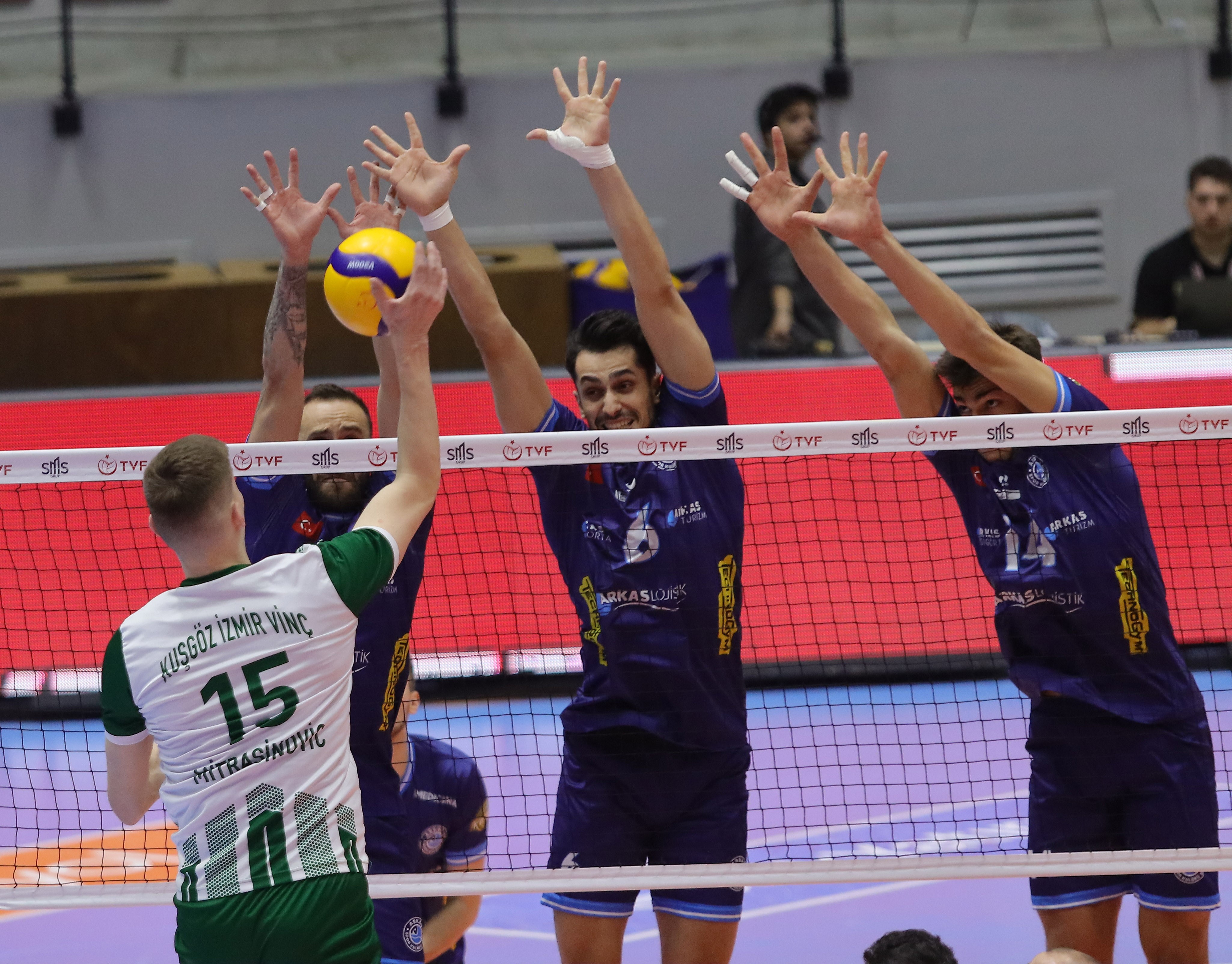 Efeler Ligi’nde Arkas Spor’un konuğu Halkbank