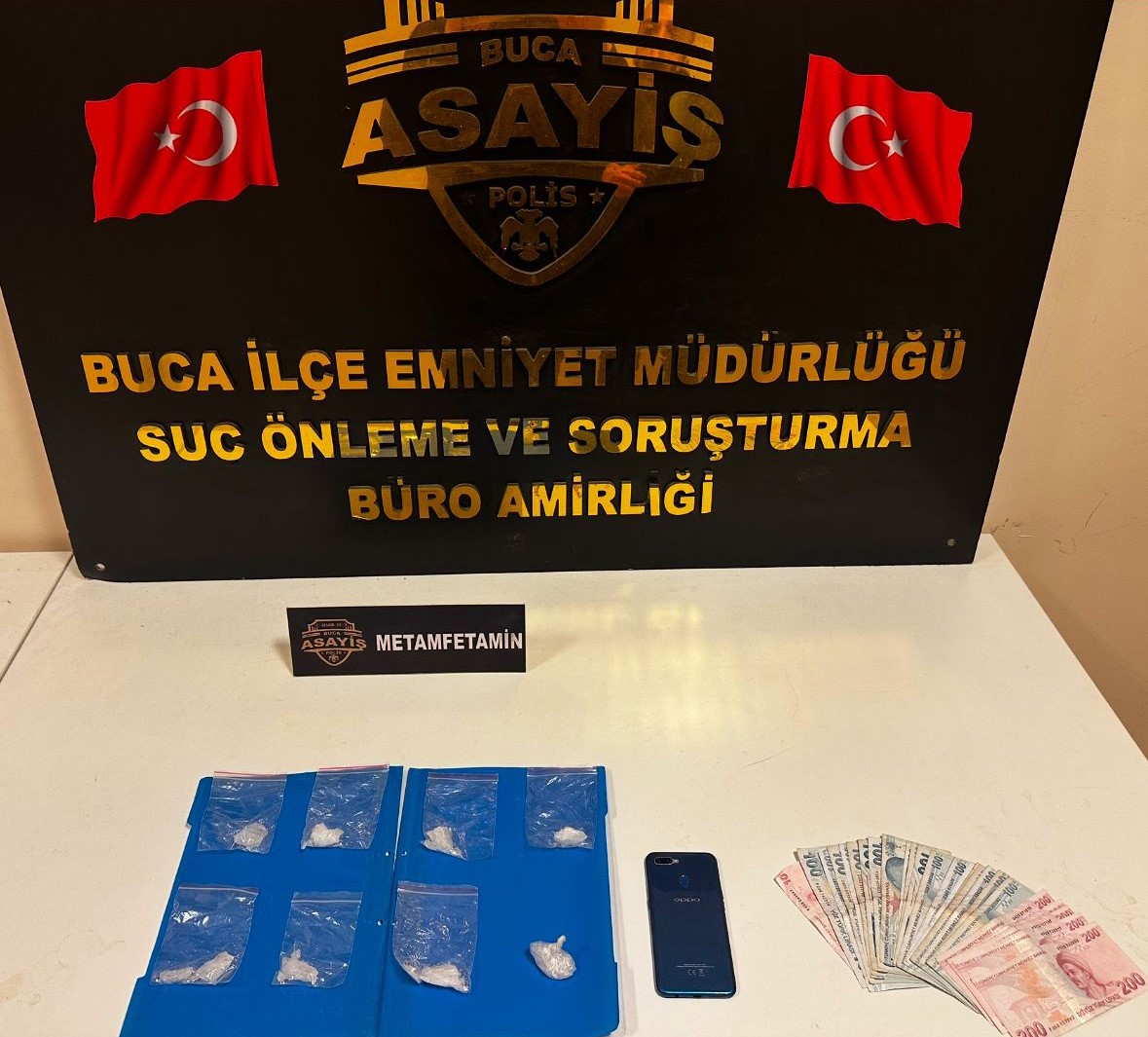 Uyuşturucu ticareti yapan taksi sürücü tutuklandı