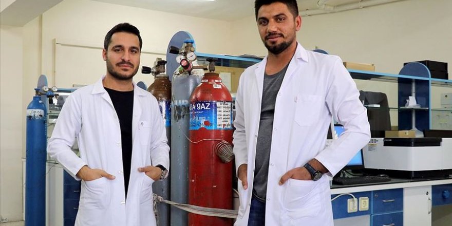 Ödüllü kimyagerler Van'ın gururu oldu