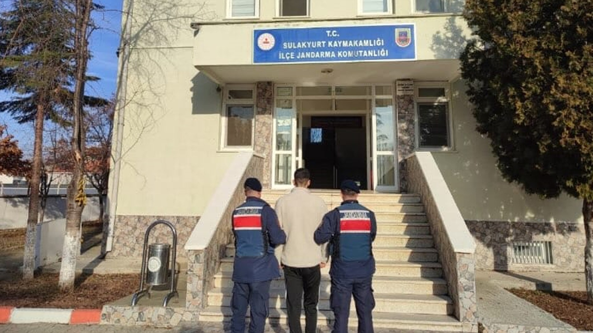 Kırıkkale'de yakalanan 2 hükümlü cezaevine teslim edildi