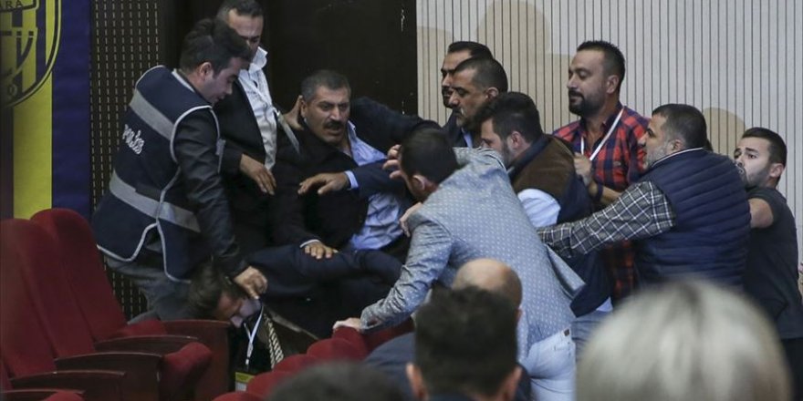 MKE Ankaragücü genel kurulunda arbede