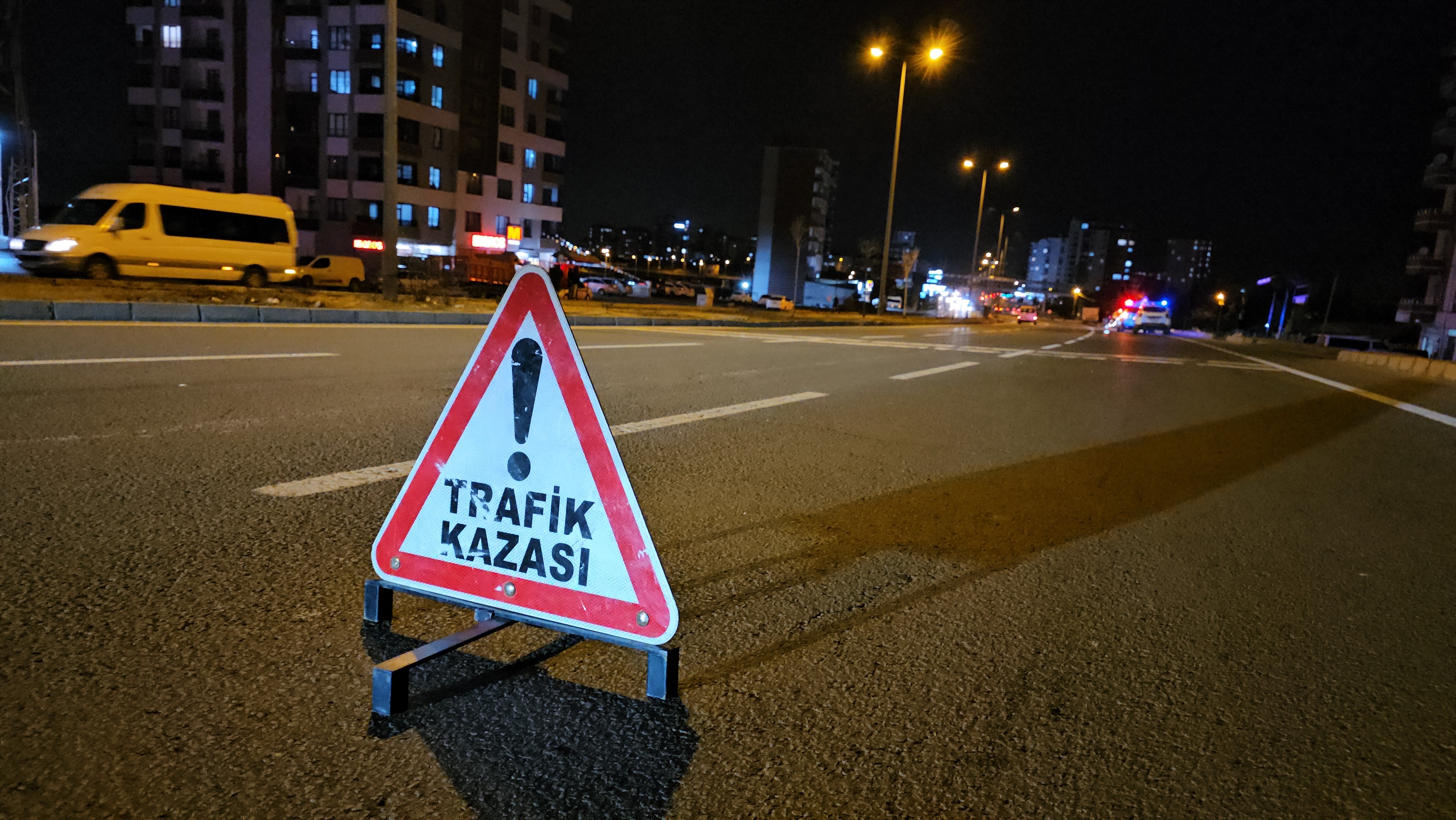 Kamyonetin çarptığı şahıs ağır yaralandı