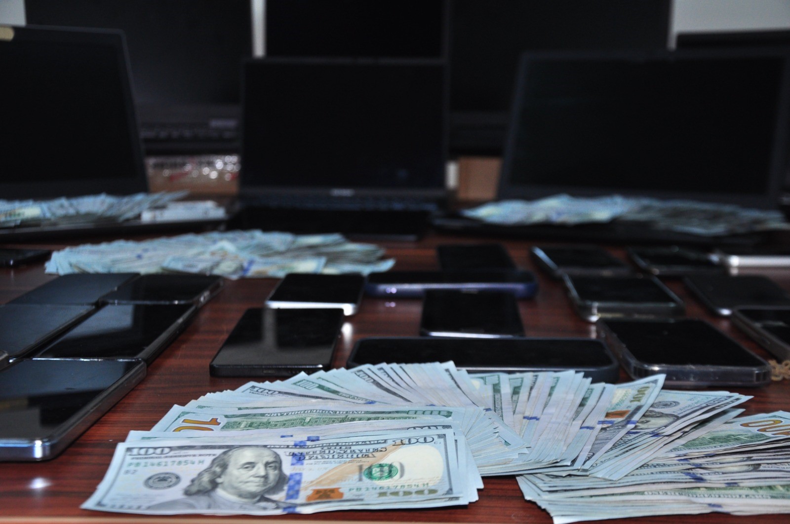 Kars'ta 'Fenomen Çetesi' operasyonu: 29 şüpheli yakalandı