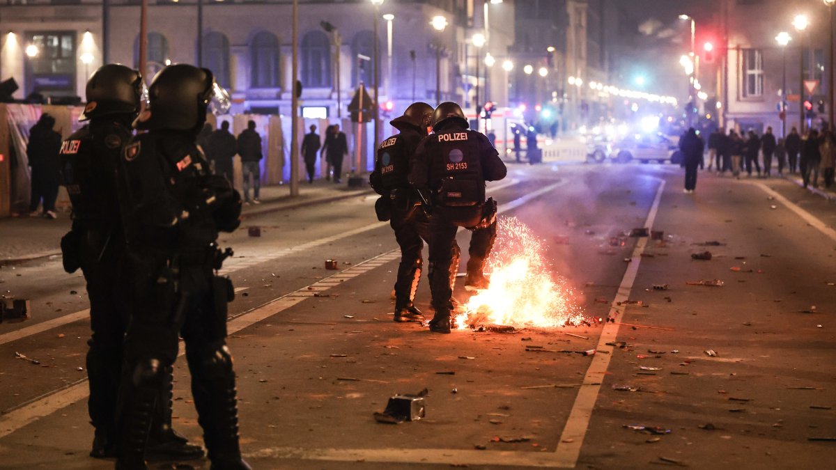 Almanya'da yılbaşı bilançosu: 5 ölü