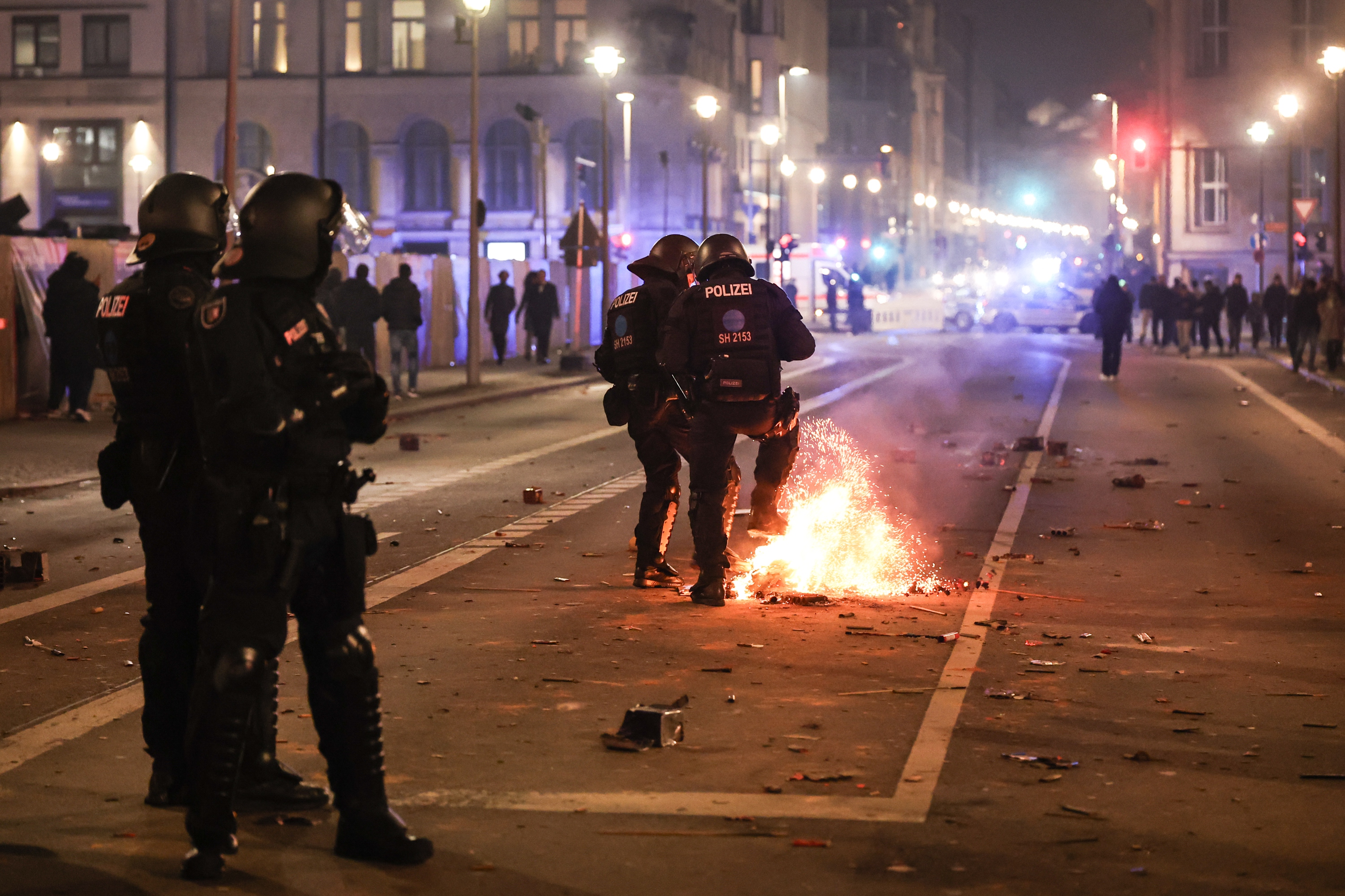 Almanya'da yılbaşı bilançosu: 5 ölü, 31 yaralı, 330 gözaltı