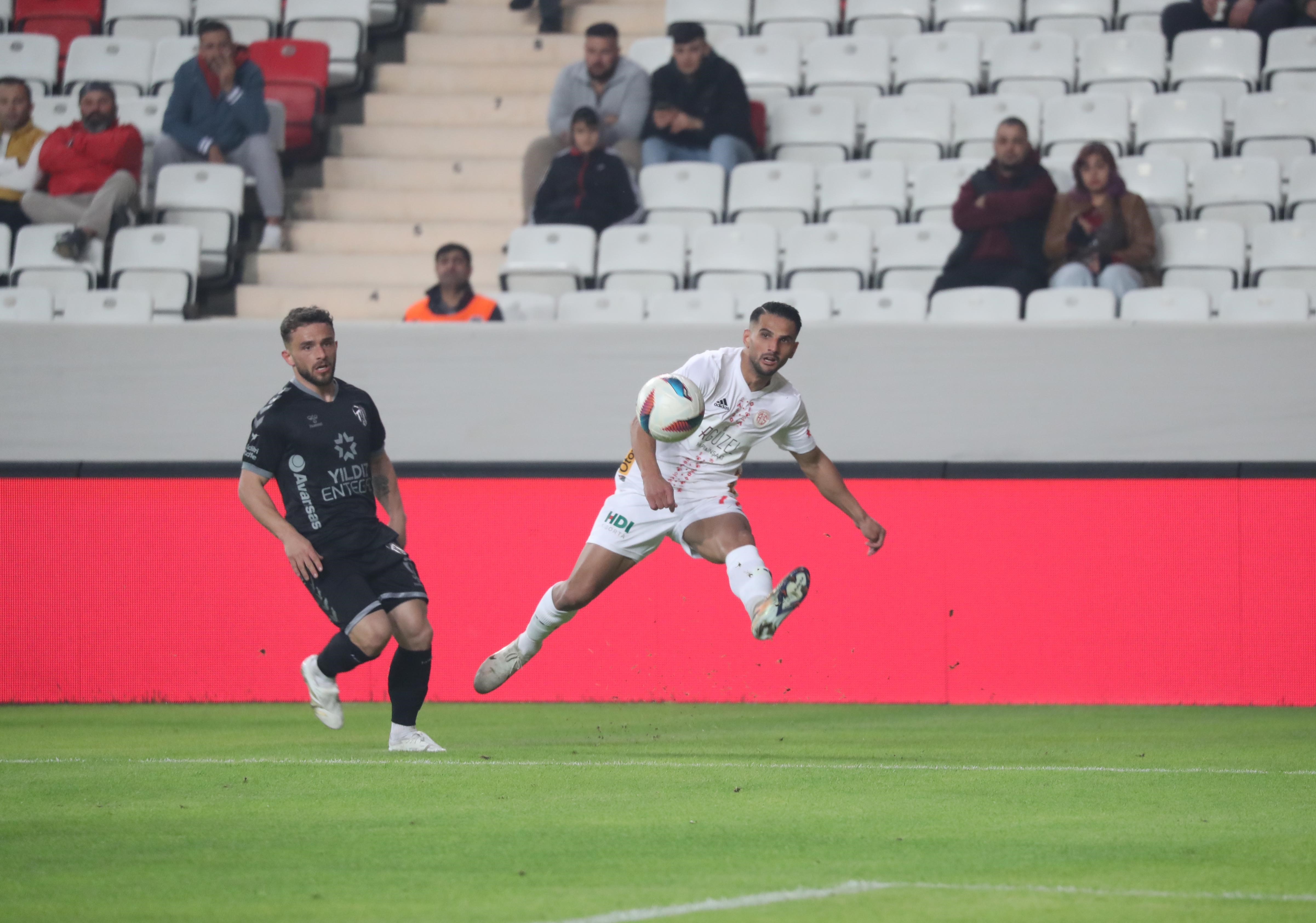 Ziraat Türkiye Kupası: Antalyaspor: 3 - Kocaelispor: 1