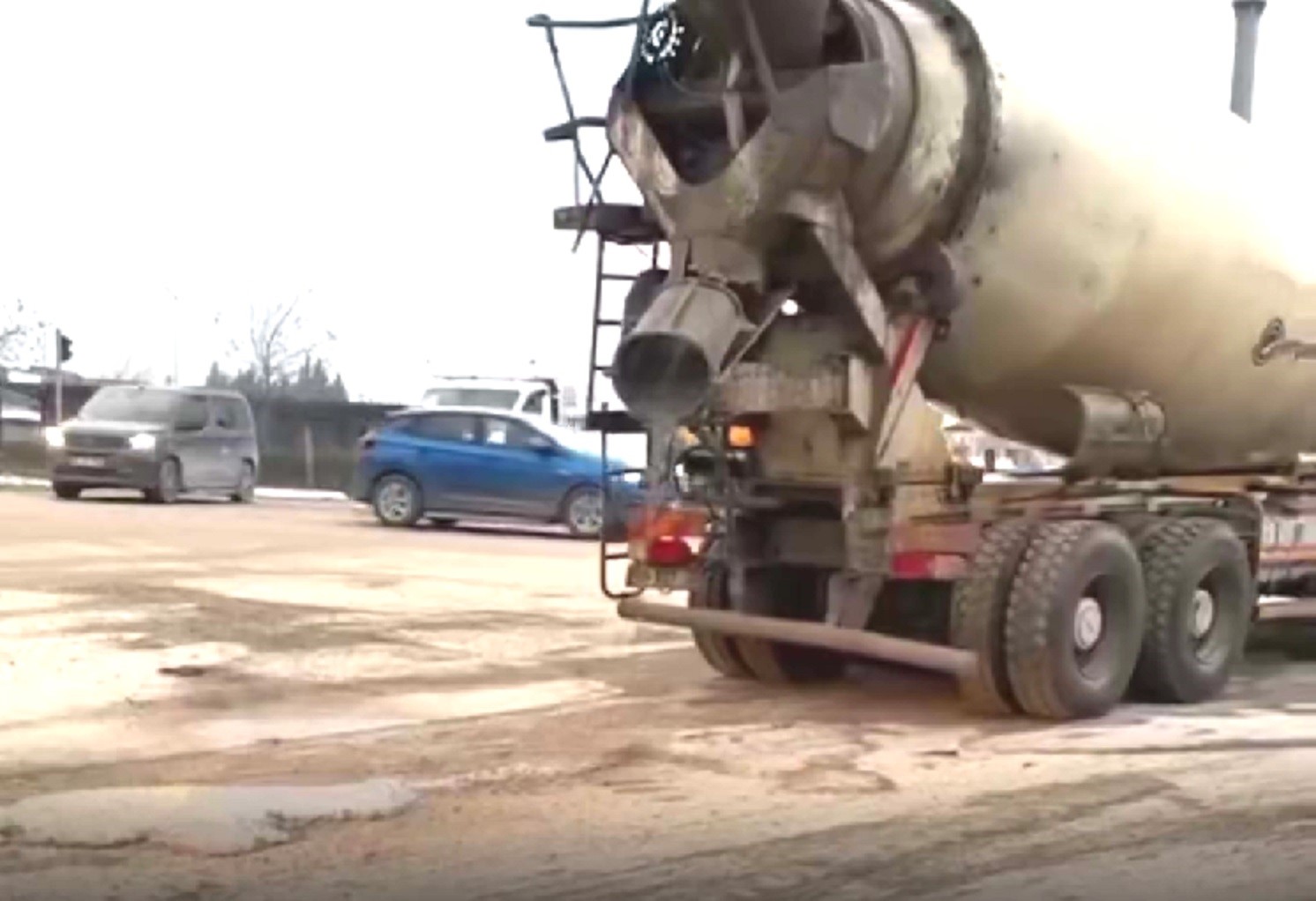 Hatay'da beton dökerek trafik kurallarını hiçe sayan sürücüye ceza yağdı