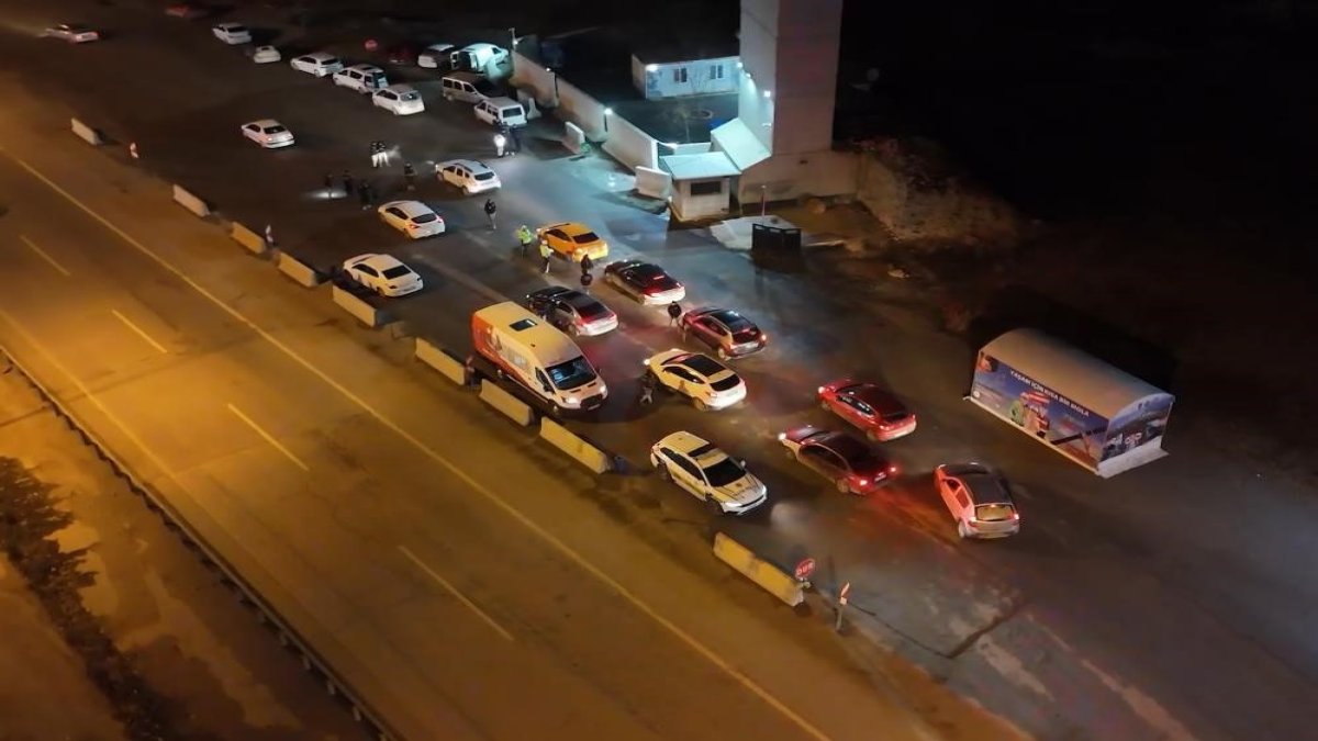 43 ilin geçiş noktasında çaka denetimi