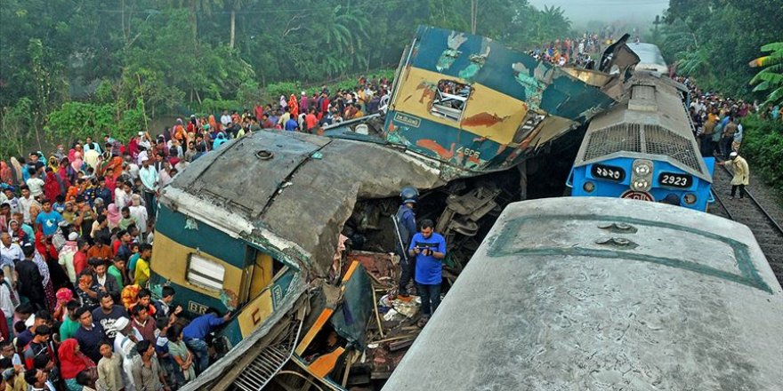 Bangladeş'te tren kazası: 15 ölü