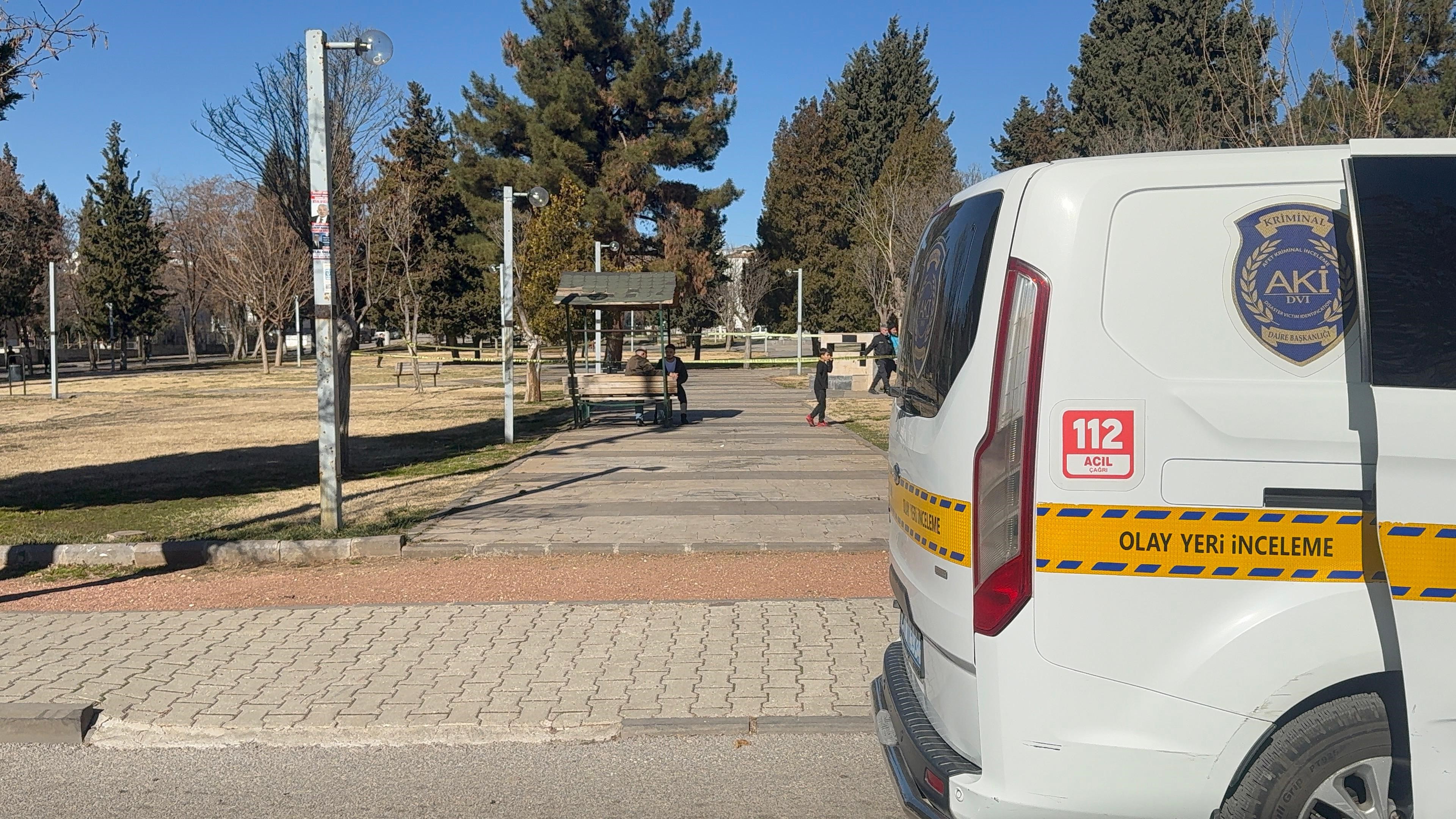 Gaziantep'te bir parkta silahlı saldırı! Kadının eski eşi tarafından vurulduğu ortaya çıktı