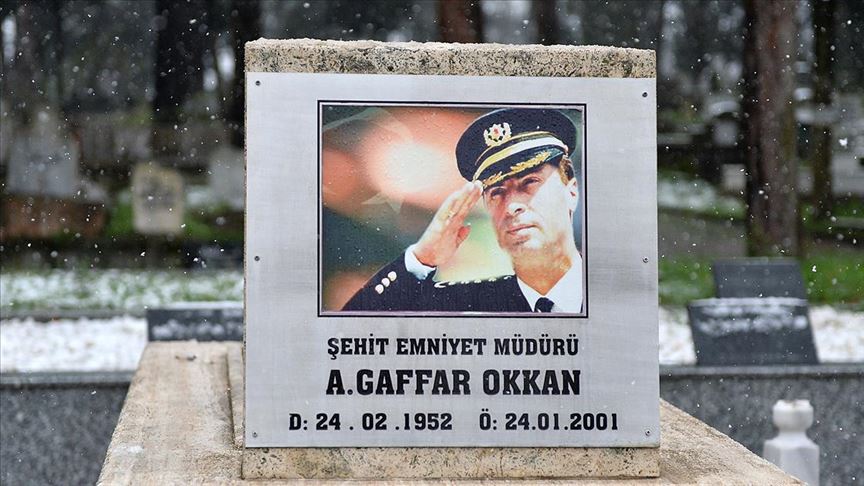 Ali Gaffar Okkan, şehadetinin 24'üncü yıl dönümünde mezarı başında anıldı
