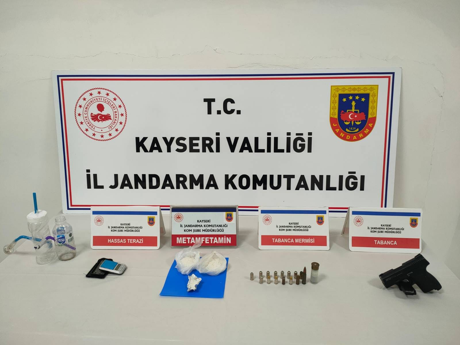 Kayseri'de uyuşturucu operasyonu: 2 gözaltı
