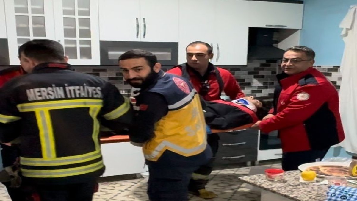 Mersin'de acı son! 3. kattan düşen genç hayatını kaybetti