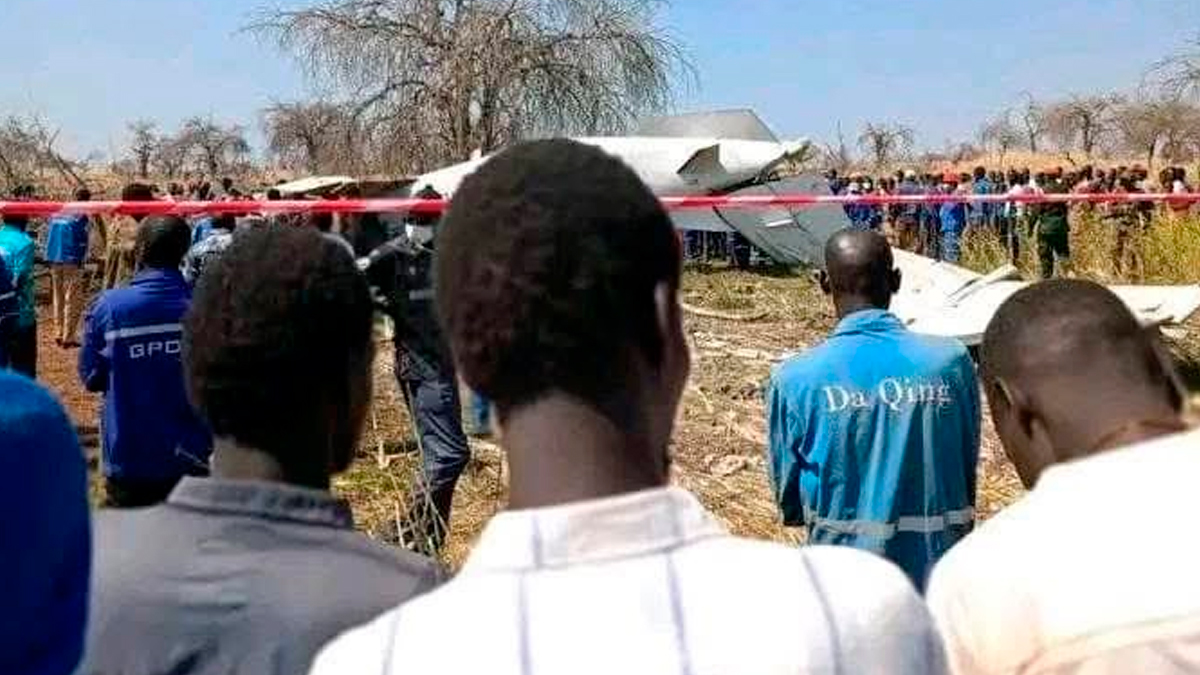 Güney Sudan'da uçak düştü! 18 kişi hayatını kaybetti