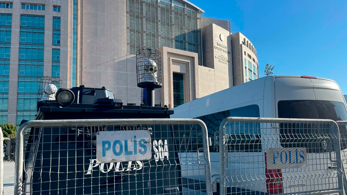 İstanbul emniyetinden operasyon! Edirne Kaçakçılık ve Organize Suçlar Şube Müdürü gözaltına alındı