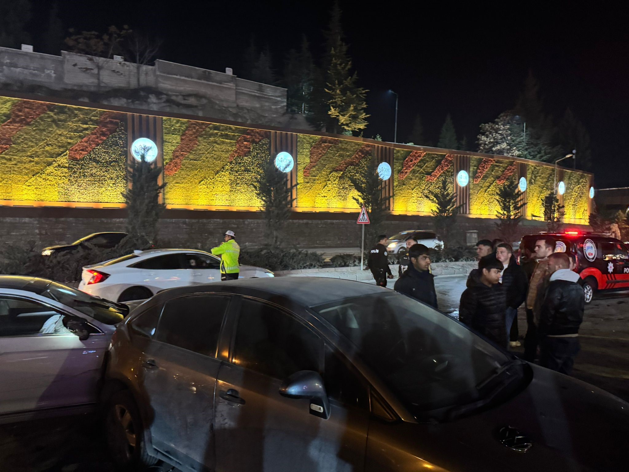 Niğde'de zincirleme trafik kazası: 4 yaralı