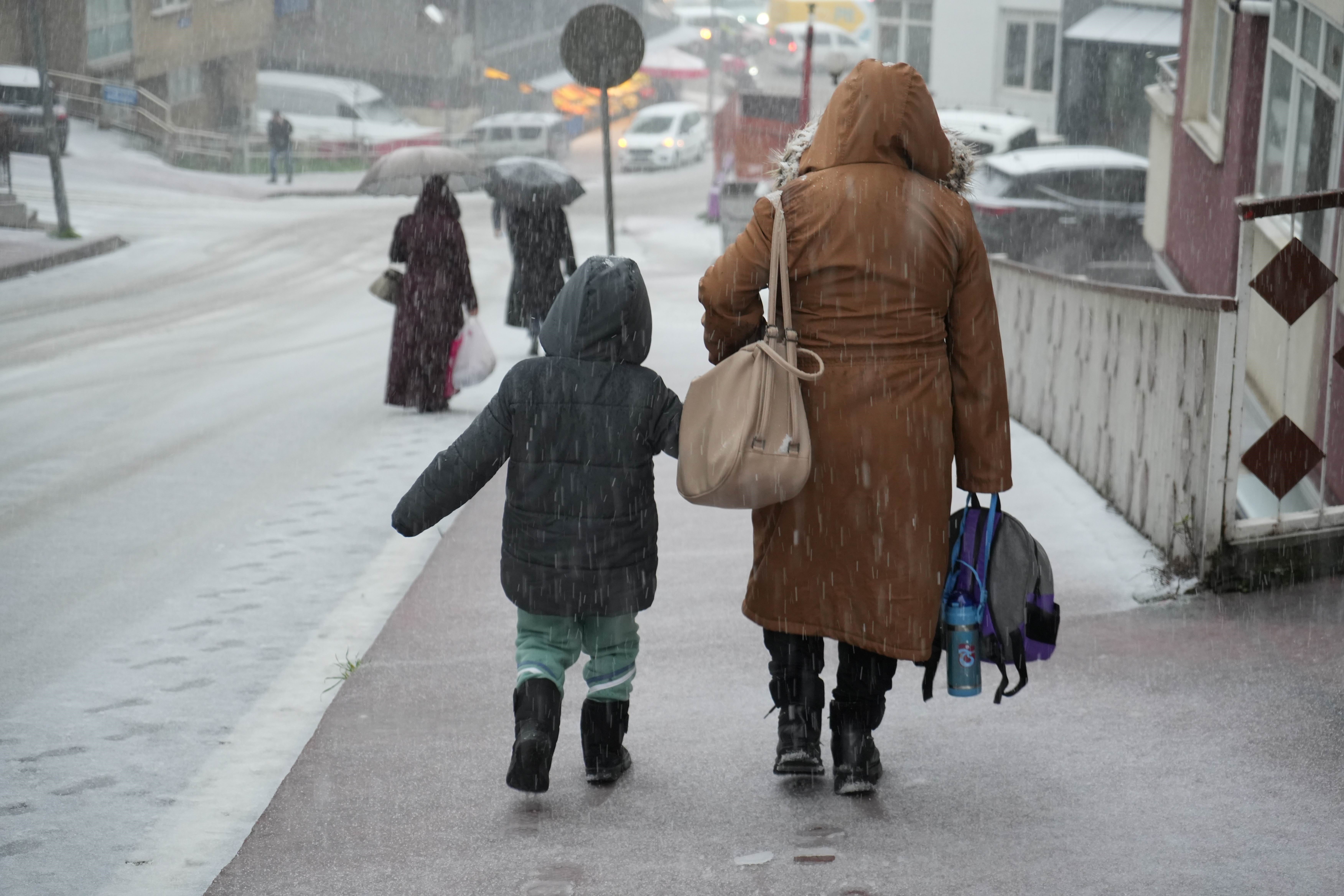 Samsun'da eğitime kar engeli