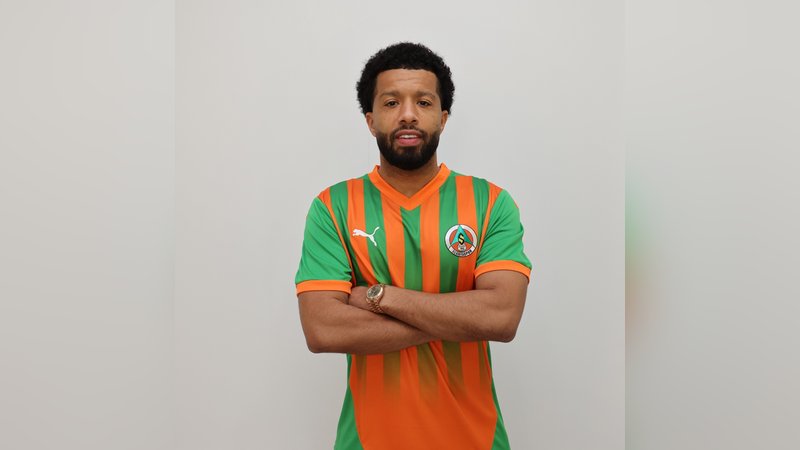 Alanyaspor'a defans ve orta saha takviyesi